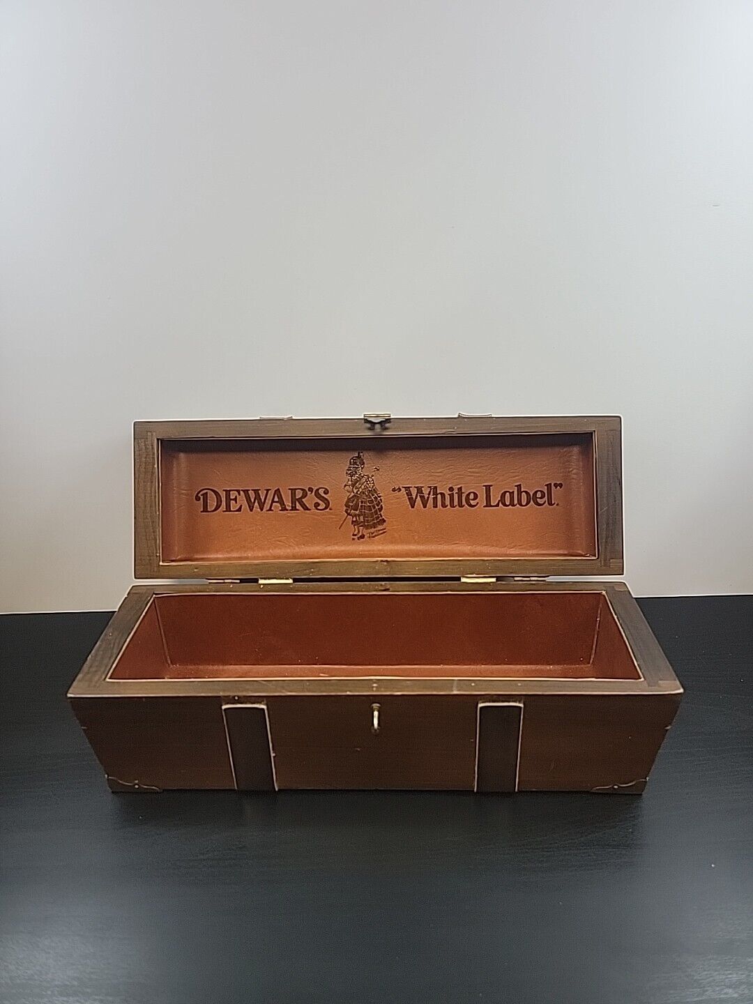 Vintage Dewar\'s White Label Wooden Storage Trunk Box