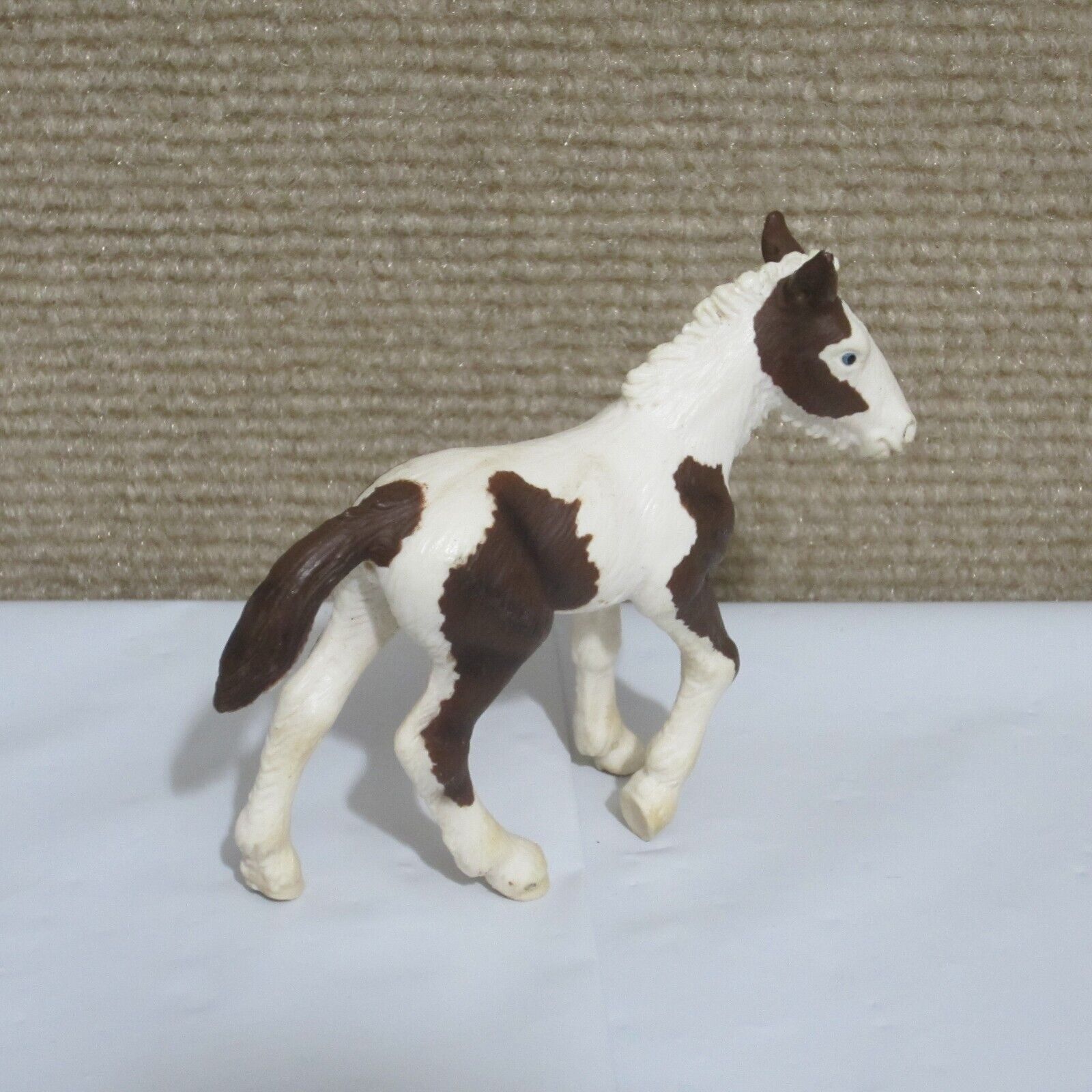 Schleich Tinker Foal Horse Animal Figure 2004 White Brown