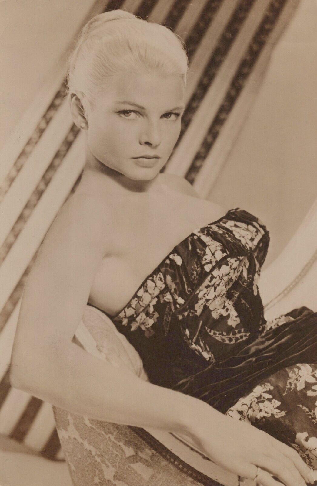 Simone Signoret (1959) ❤ Original Vintage Hollywood Beauty Exotic Photo K 551