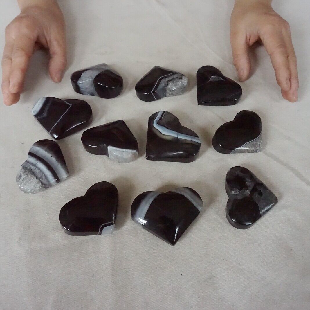 2.2LB 11Pcs Natural Black Carnelian Agate Crystal Geode Heart Palm Stone Healing