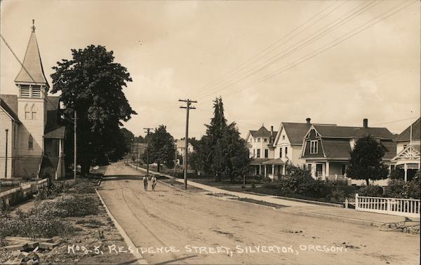 RPPC Silverton,OR Residence Street Marion County Oregon Real Photo Post Card