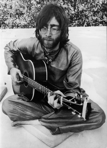 1968 John LENNON playing guitar Rishikesh India where was foll- 1968 Old Photo