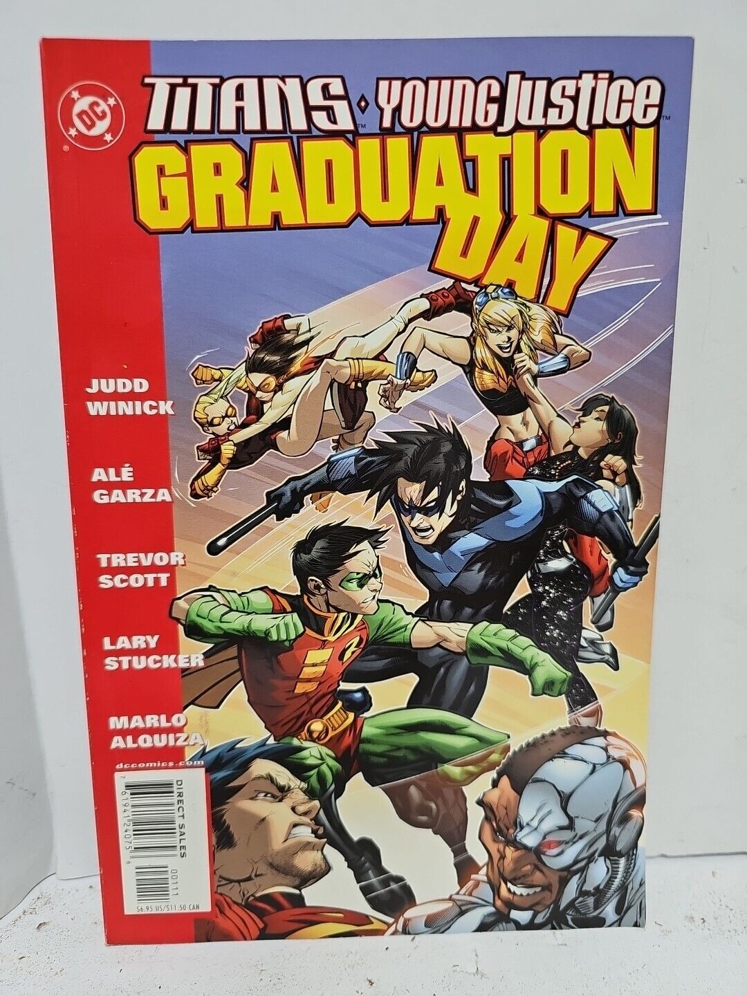 TITANS * YOUNG JUSTICE : GRADUATION DAY    
