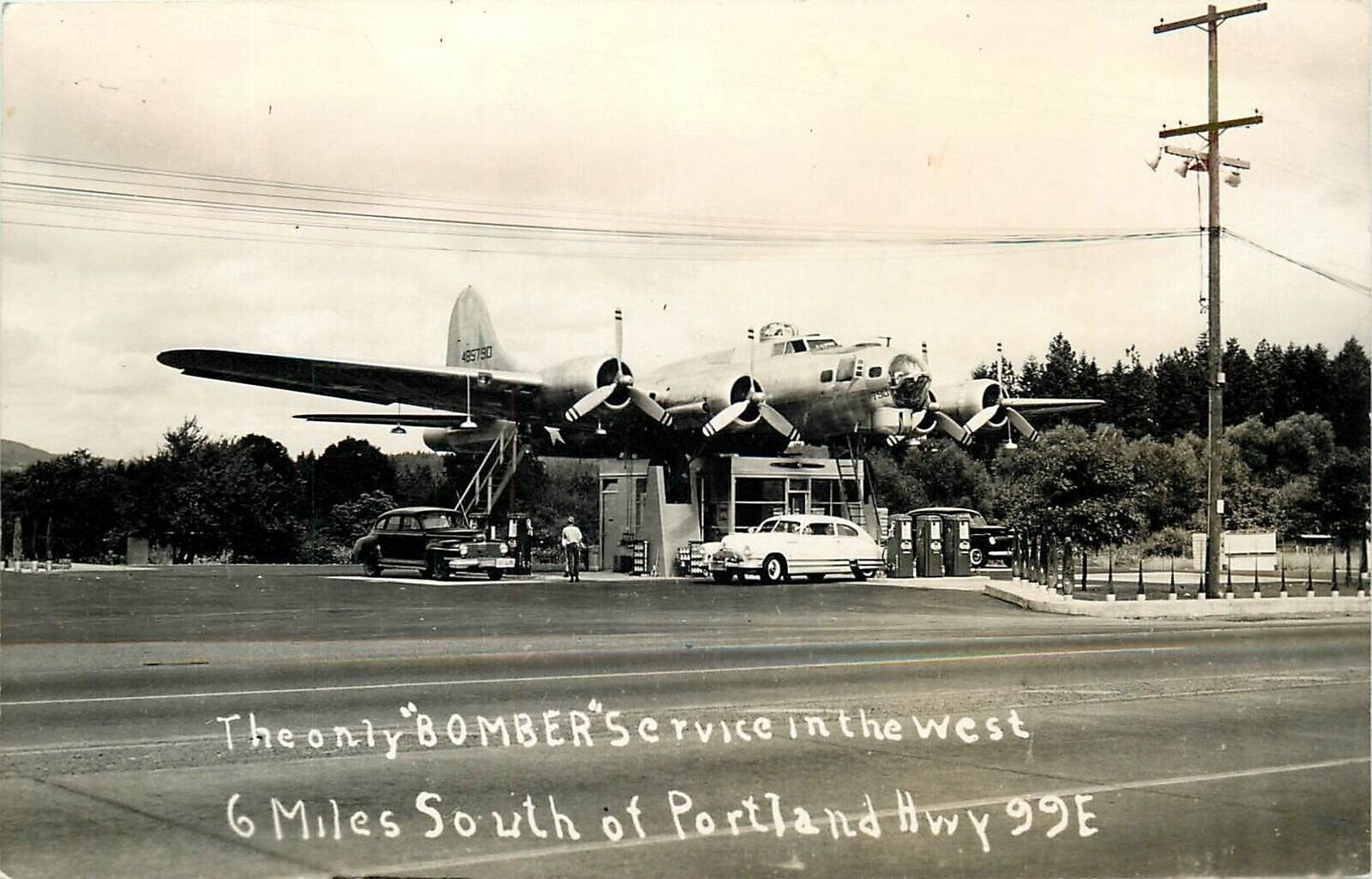 Postcard RPPC 1940s Oregon Portland Milwaukee Bomber gas station OR24-2844