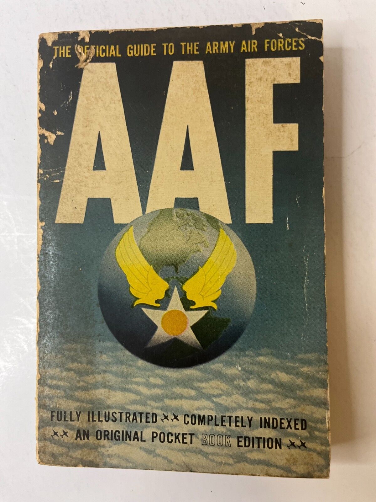 1944 The Official Guide to the Army Air Forces Pocket Book Special AAF 1 Edition