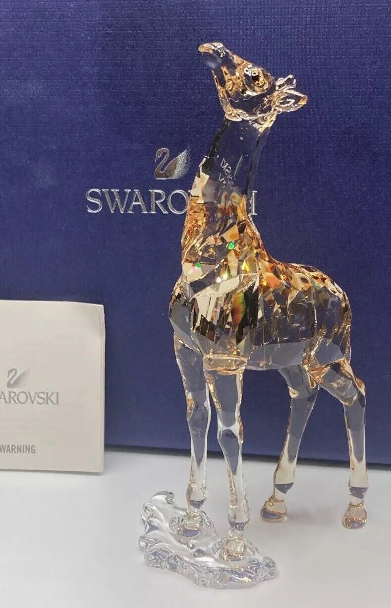 Swarovski Crystal 2018 SCS Mudiwa Baby Giraffe #5302151 In Box