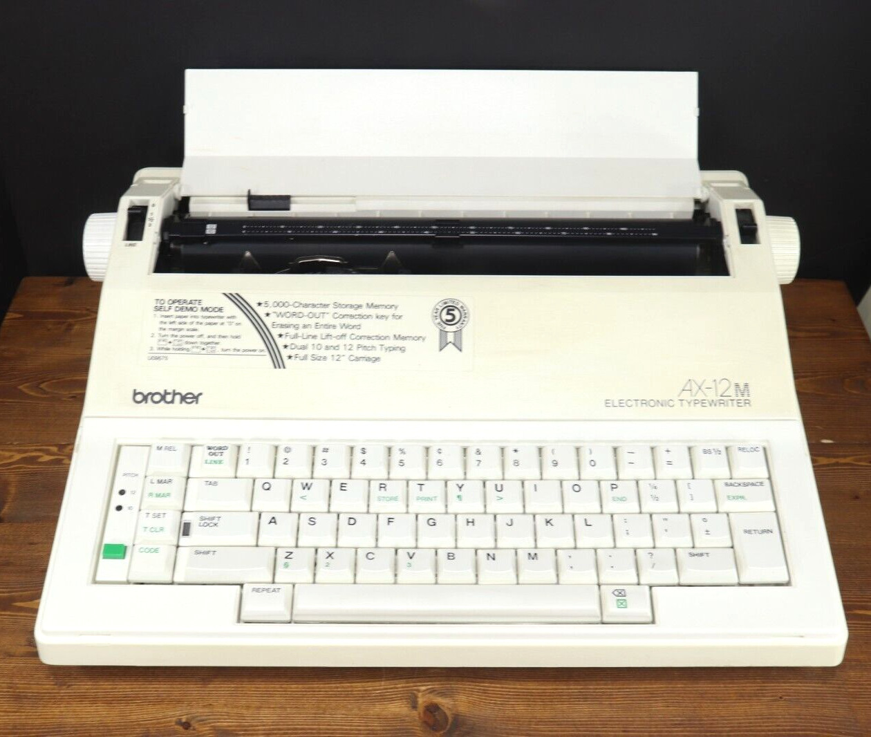 Vtg BROTHER AX-12M (Japan) Electronic TYPEWRITER, Cream Color, White Keys MINT