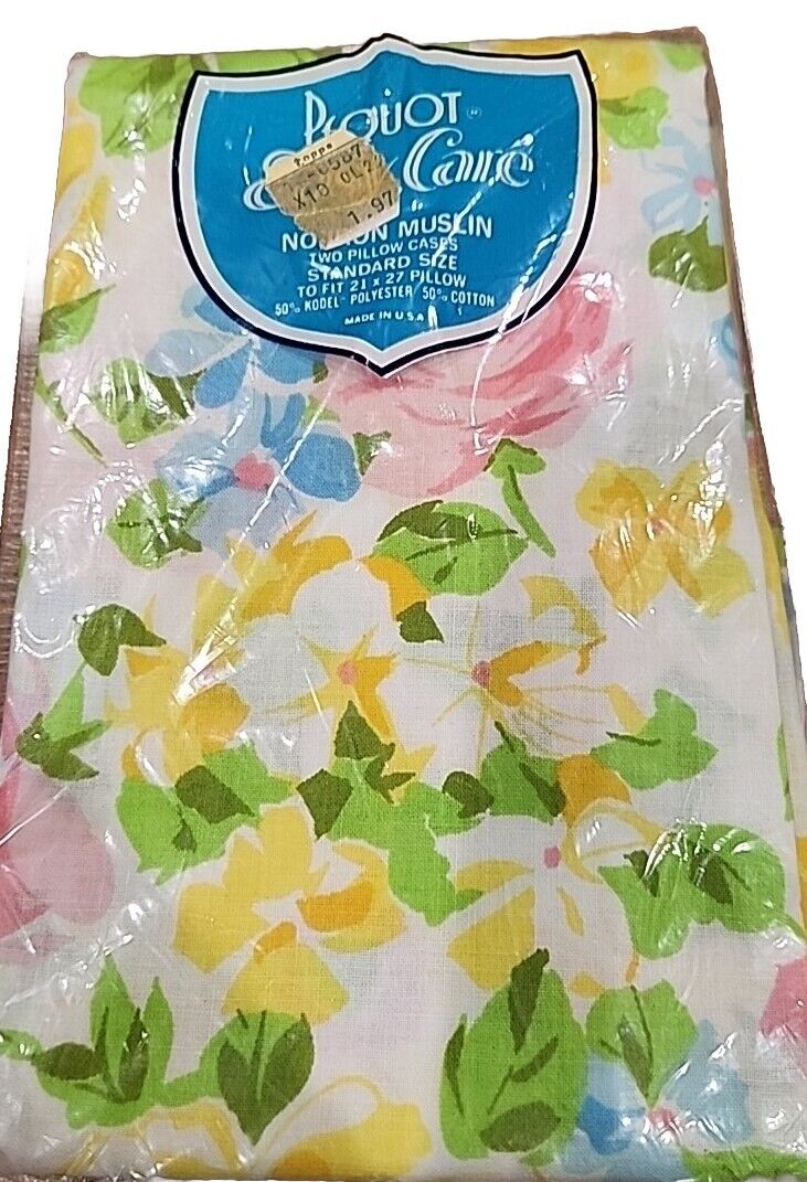 Easy Care by Pequot No Iron Muslin Two Pillow Cases Floral Print NOS