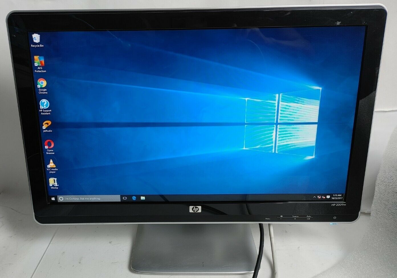 HP LCD Monitor 2009M 20 Inch Hewlett Packard Full Color 16:9 1600 x 900 60 Hz