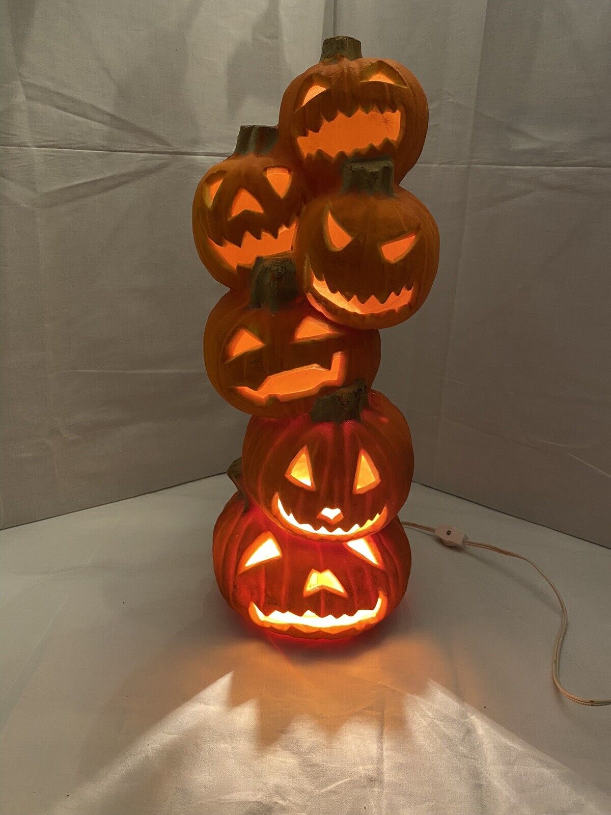 Vtg. 1993 Trendmasters Lighted Halloween Stacked Pumpkin Totem Foam Mold (WORKS)