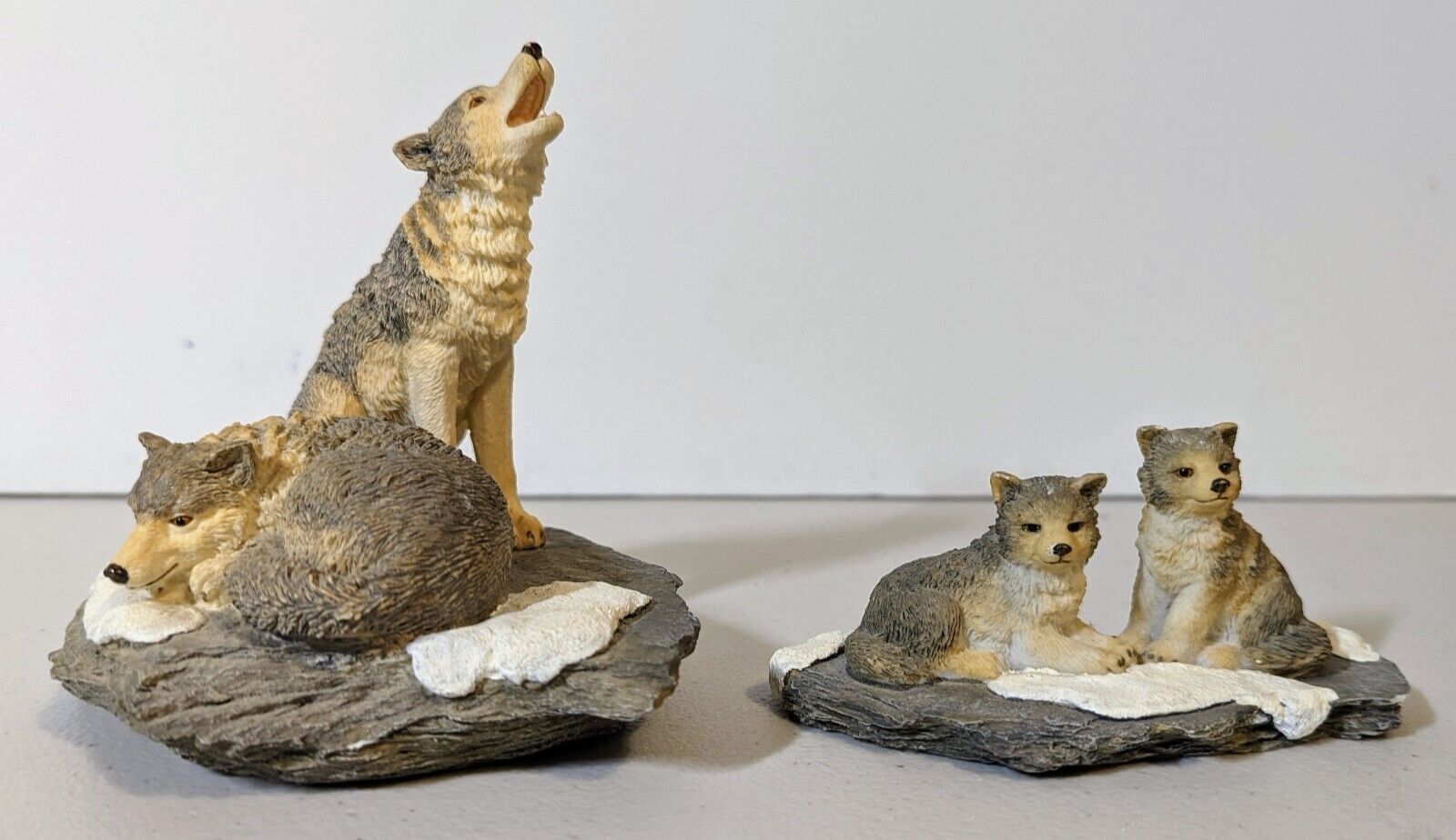 2x Westland Gray Wolves Figurines - Wolf Pack w/Companions - Moonlight Serenade