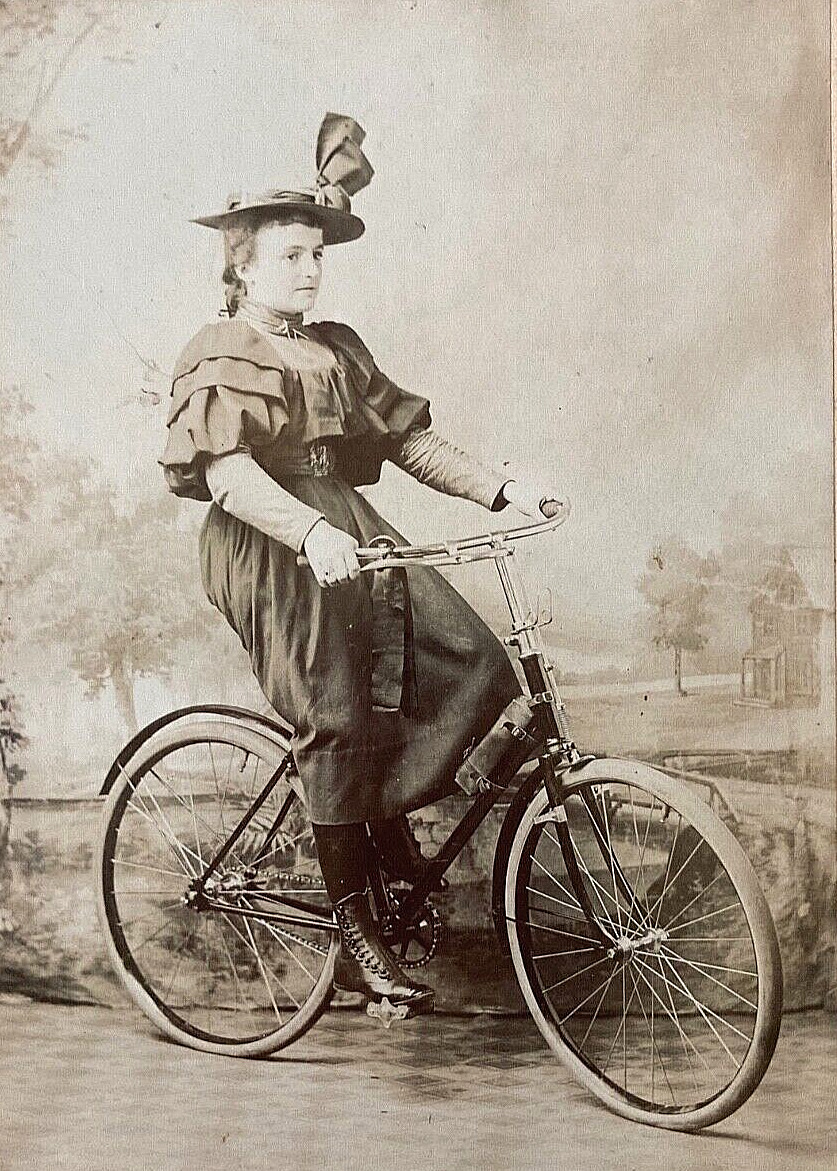 ORIGINAL YOUNG AMERICAN GIRL ON HER BICYCLE CABINET PHOTOGRAPH c1886