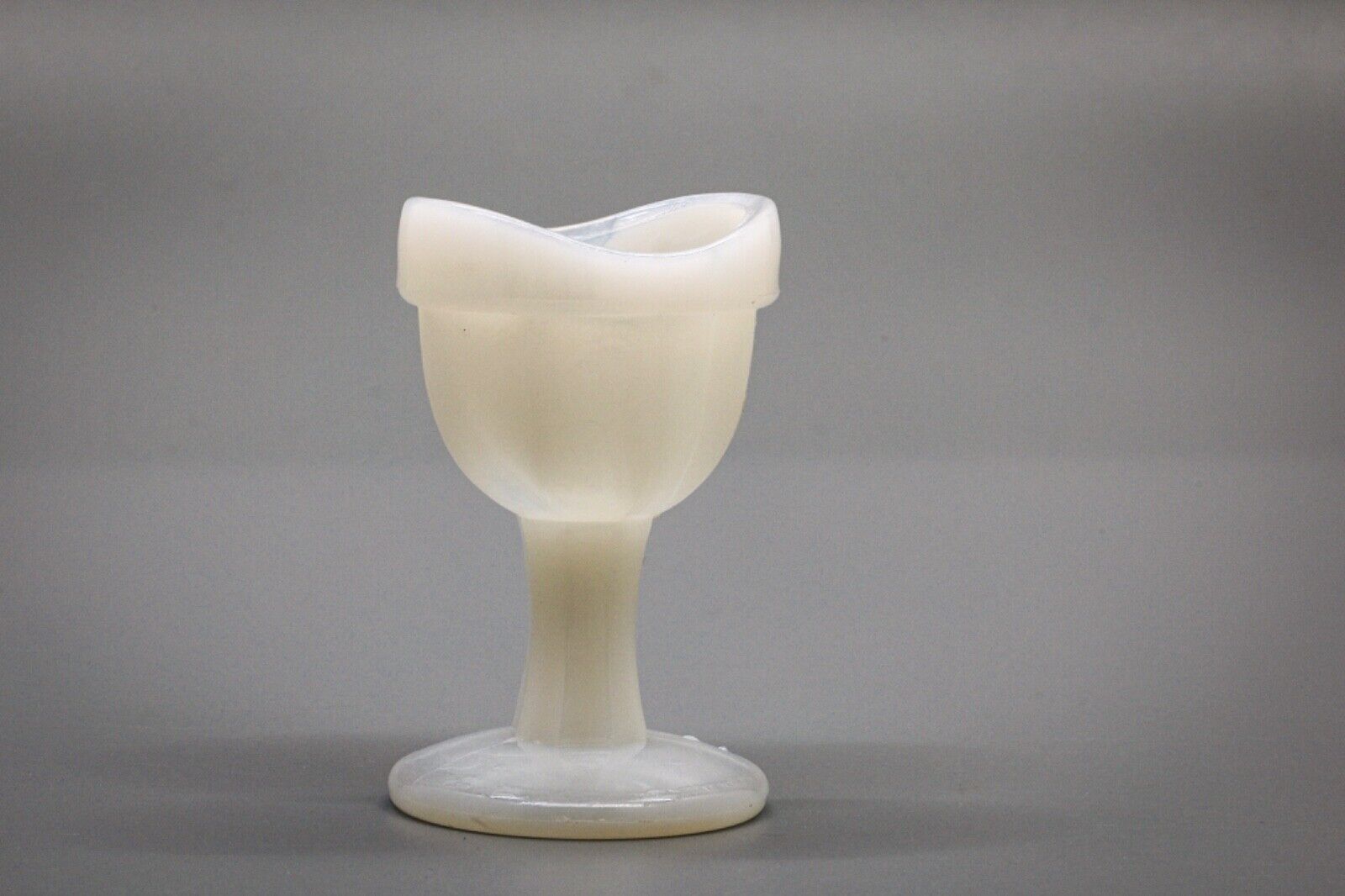 Vintage White Milk Glass Eye Cup Eye Wash Optical 8 Paneled Design 2 1/2