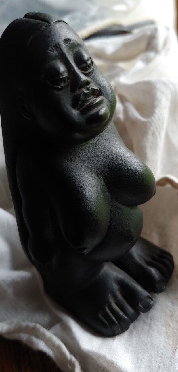 Co Co Joes Hawaii Black Lava Hand Carved Goddess Fertility Abt4\