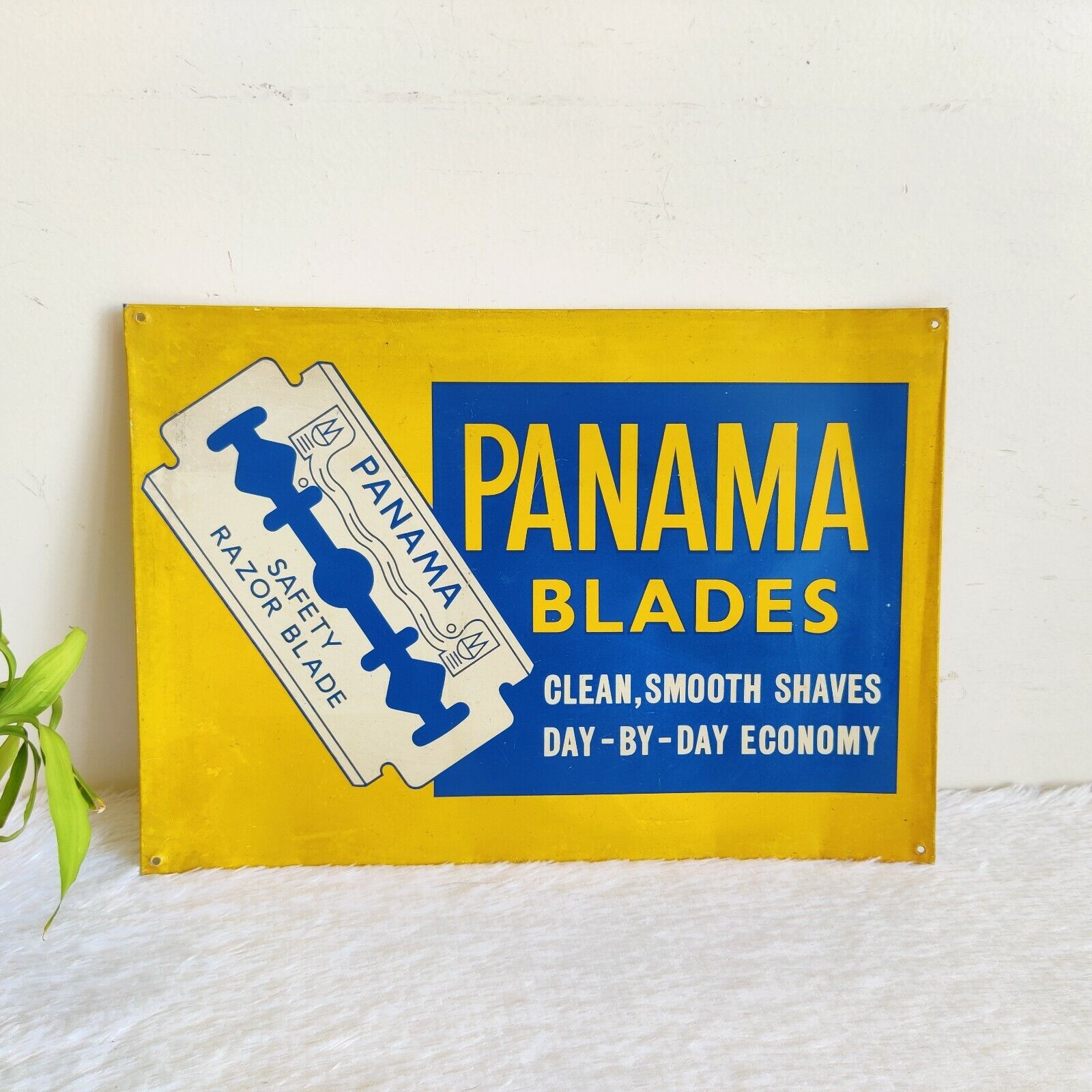 Vintage Panama Blades Advertising Metal Sign Board Shaving Collectibles TS342
