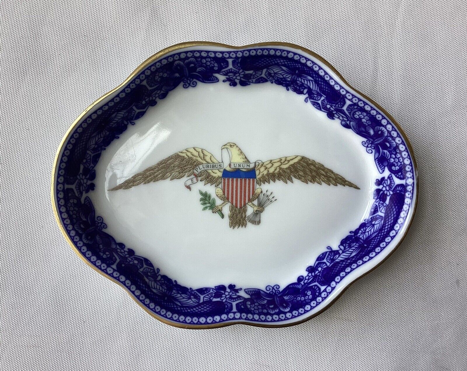 Vintage Atelier Mottahedeh Porcelain Trinket Dish, American Eagle Emblem, 4.5\