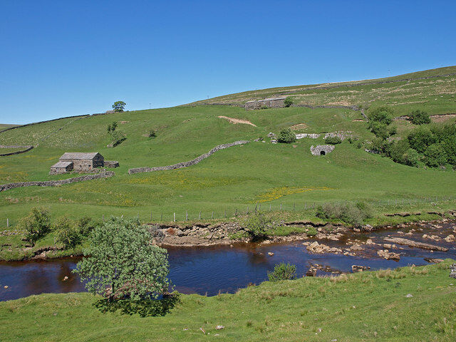 Photo 6x4 River Swale, Swaledale Thorns\/NY8800 Smithy Holme high on the  c2009