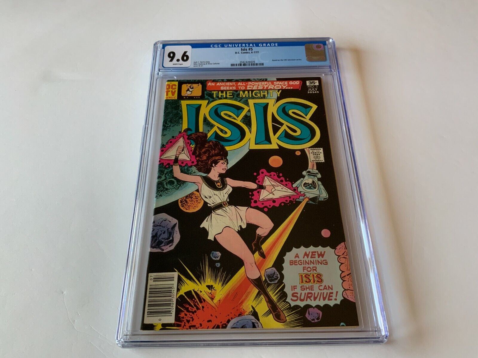 ISIS 5 CGC 9.6 WHITE PAGES SPACE GOD NEW BEGINNING CBS TV DC COMICS 1977