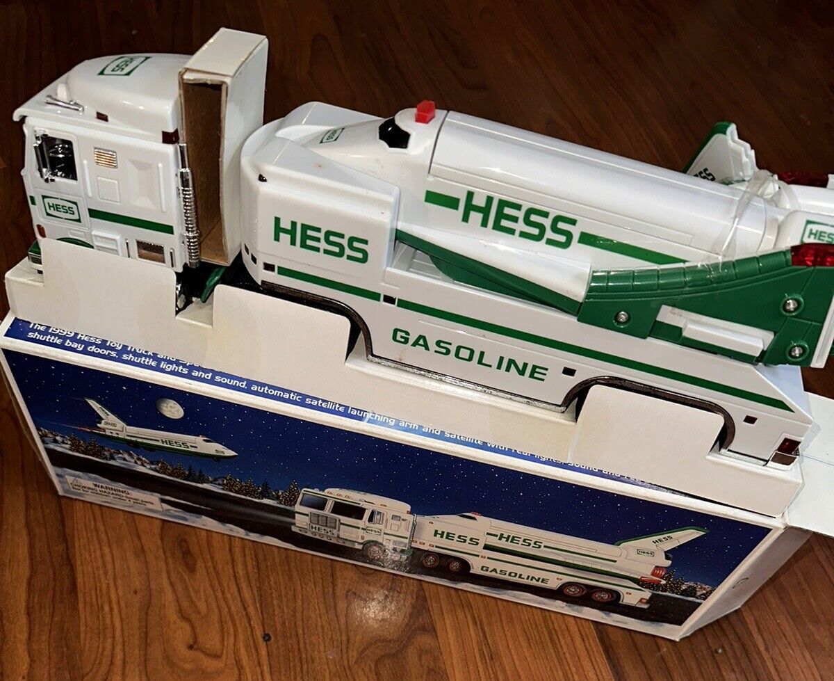 Hess 1999 Toy Truck and Space Shuttle With Satellite - N127