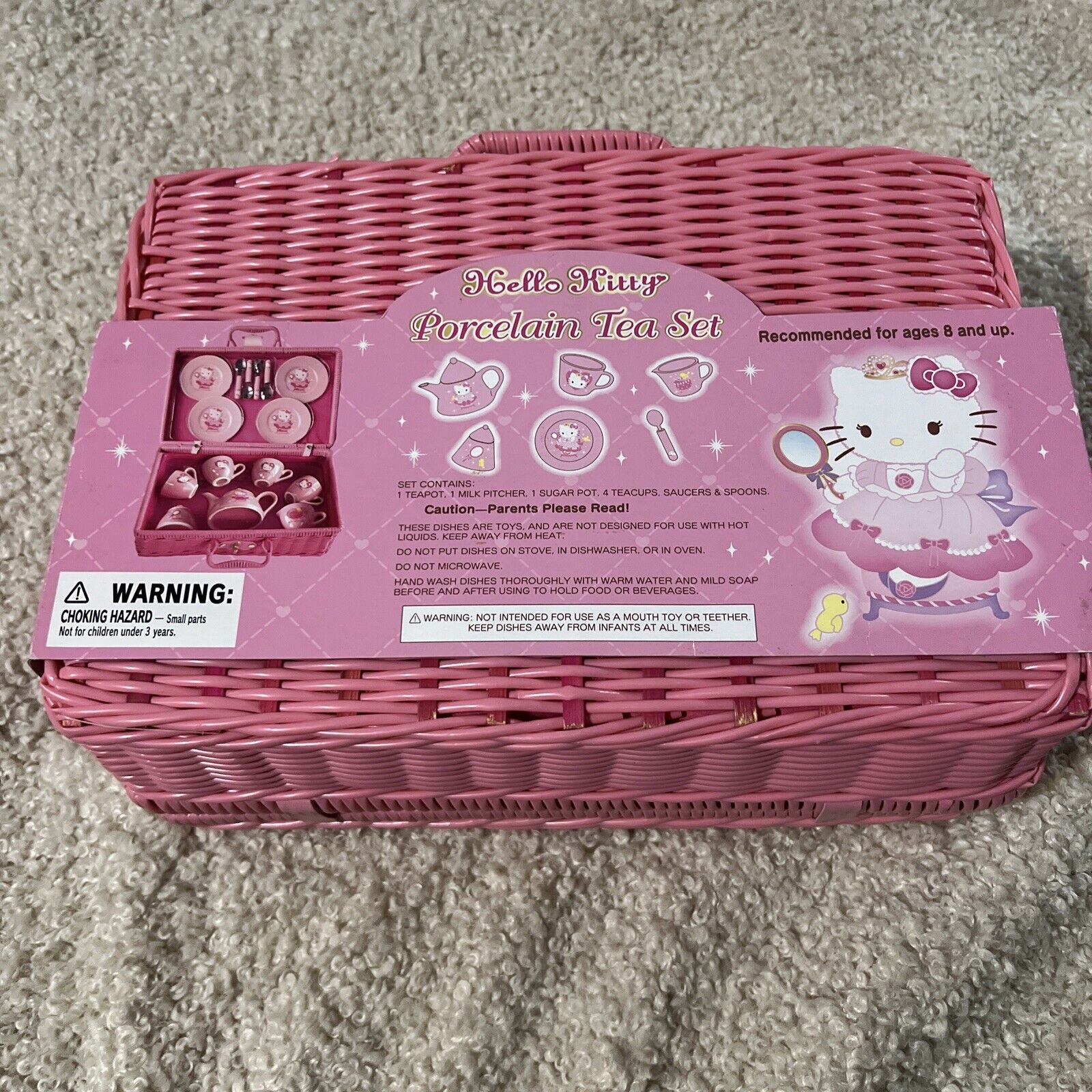 Hello Kitty Sanrio Springtime Pink Picnic Basket Vintage 2008 With Mini Tea Set