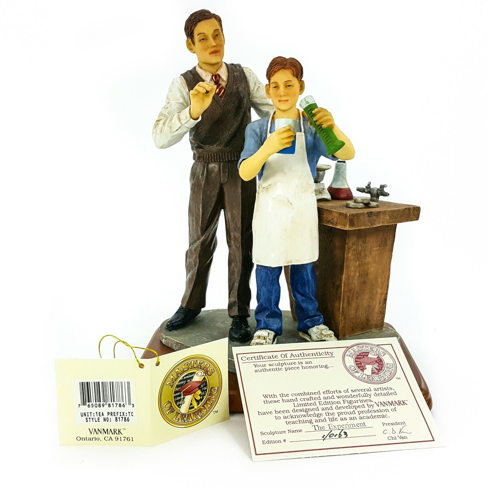 Vanmark Masters of Learning Figurine The Experiment Science Teacher Student NEW