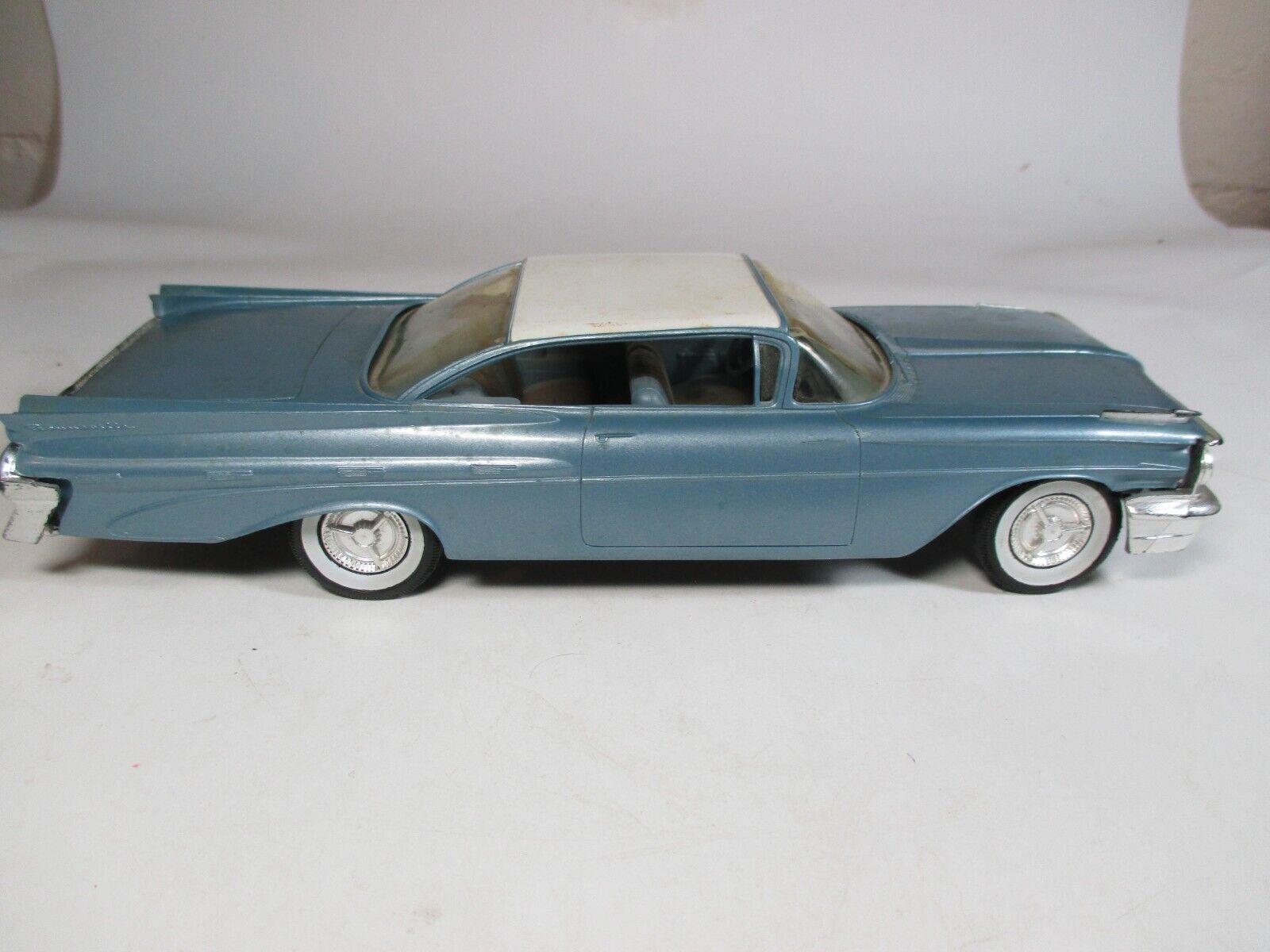 1959 Pontiac Promo/Friction AMT 1/25