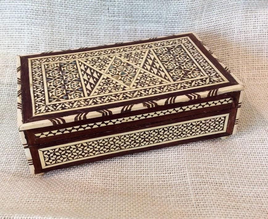 Vintage Footed Wooden Box with Hinged Lid and Mother of Pearl Inlay Marquetry