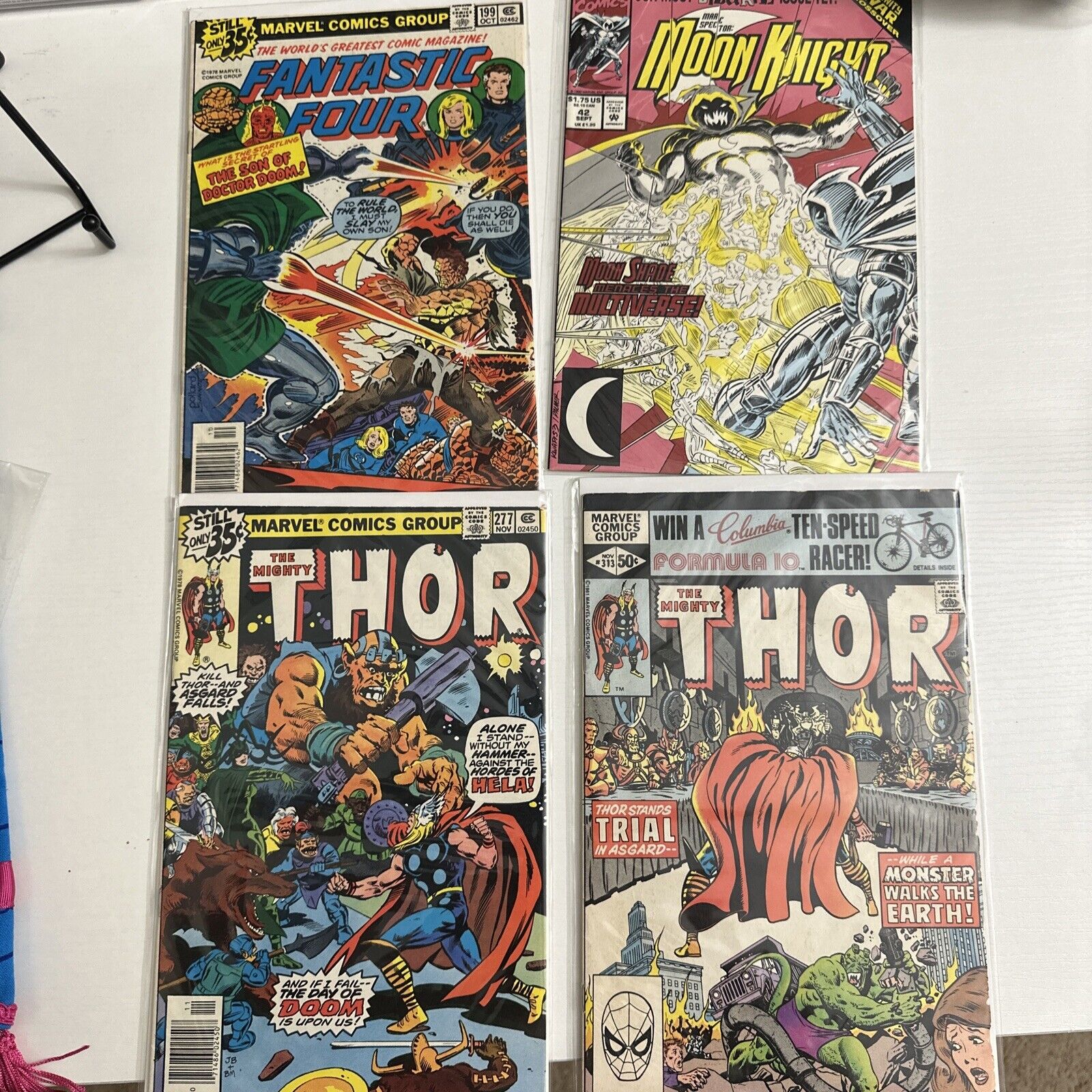 Marvel Comic Lot Of 4 Thor, Moon knight Fantastic 4