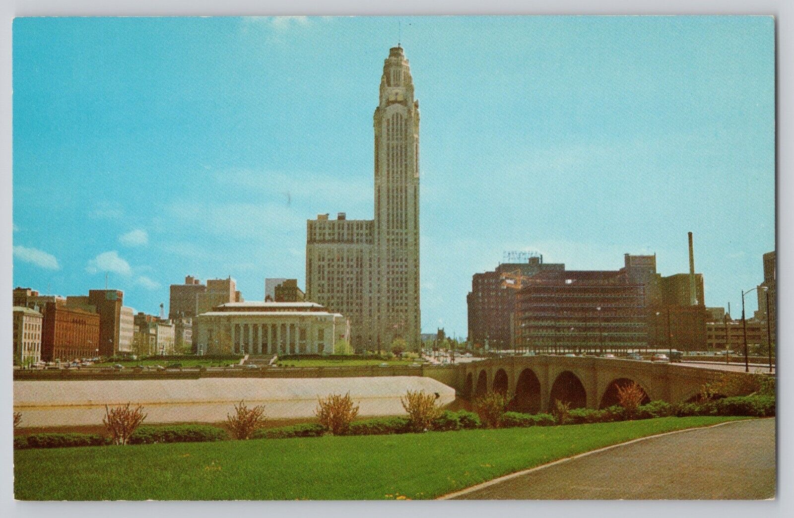 Skyline Of Columbus, OH Chrome Postcard West Bank of Scioto River