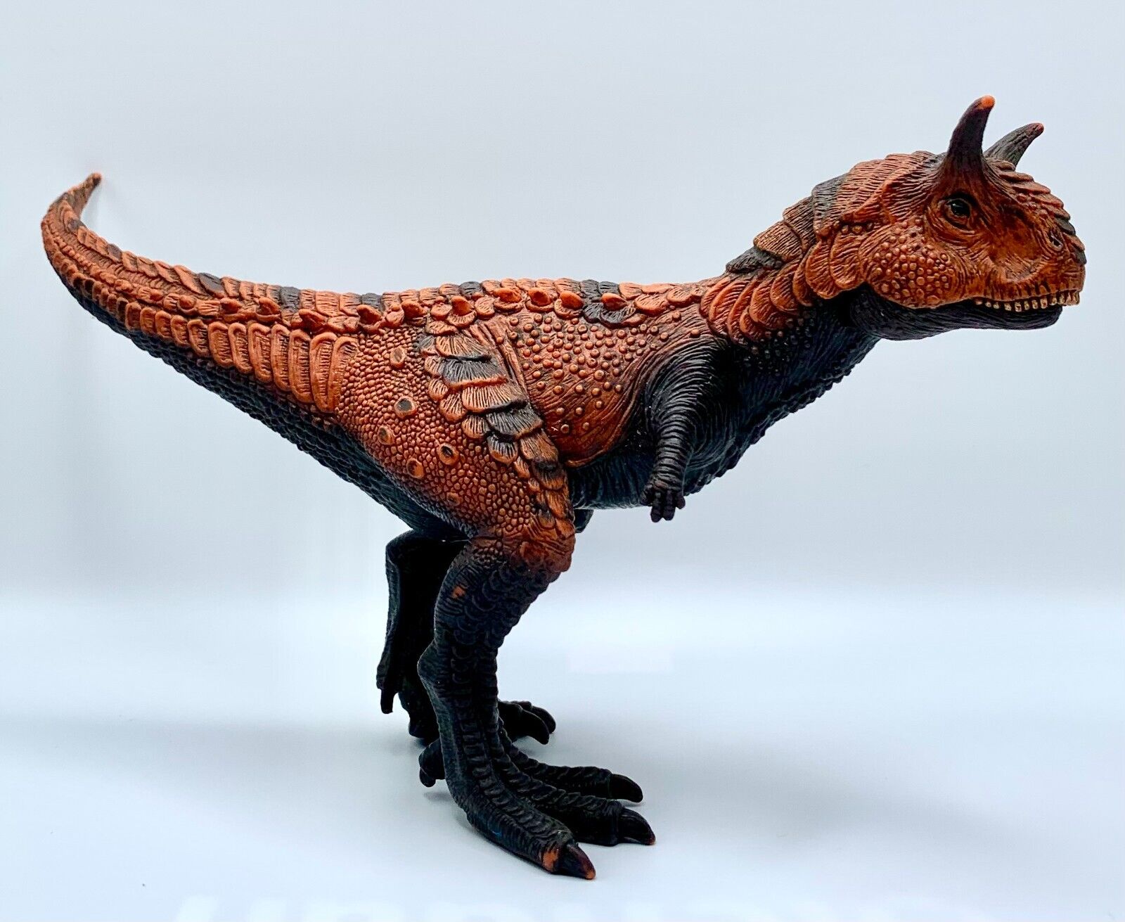 2016 Schleich Carnotaurus Dinosaur Figure Dino Replica Model Collectible Toy HTF