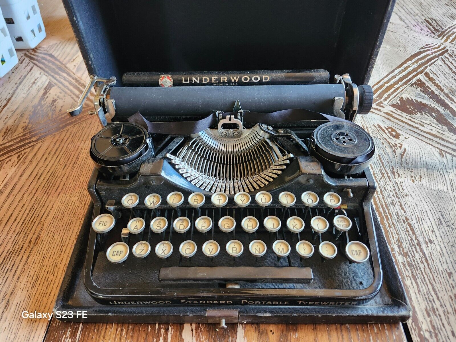 Antique 1922 Underwood Standard Portable Typewriter
