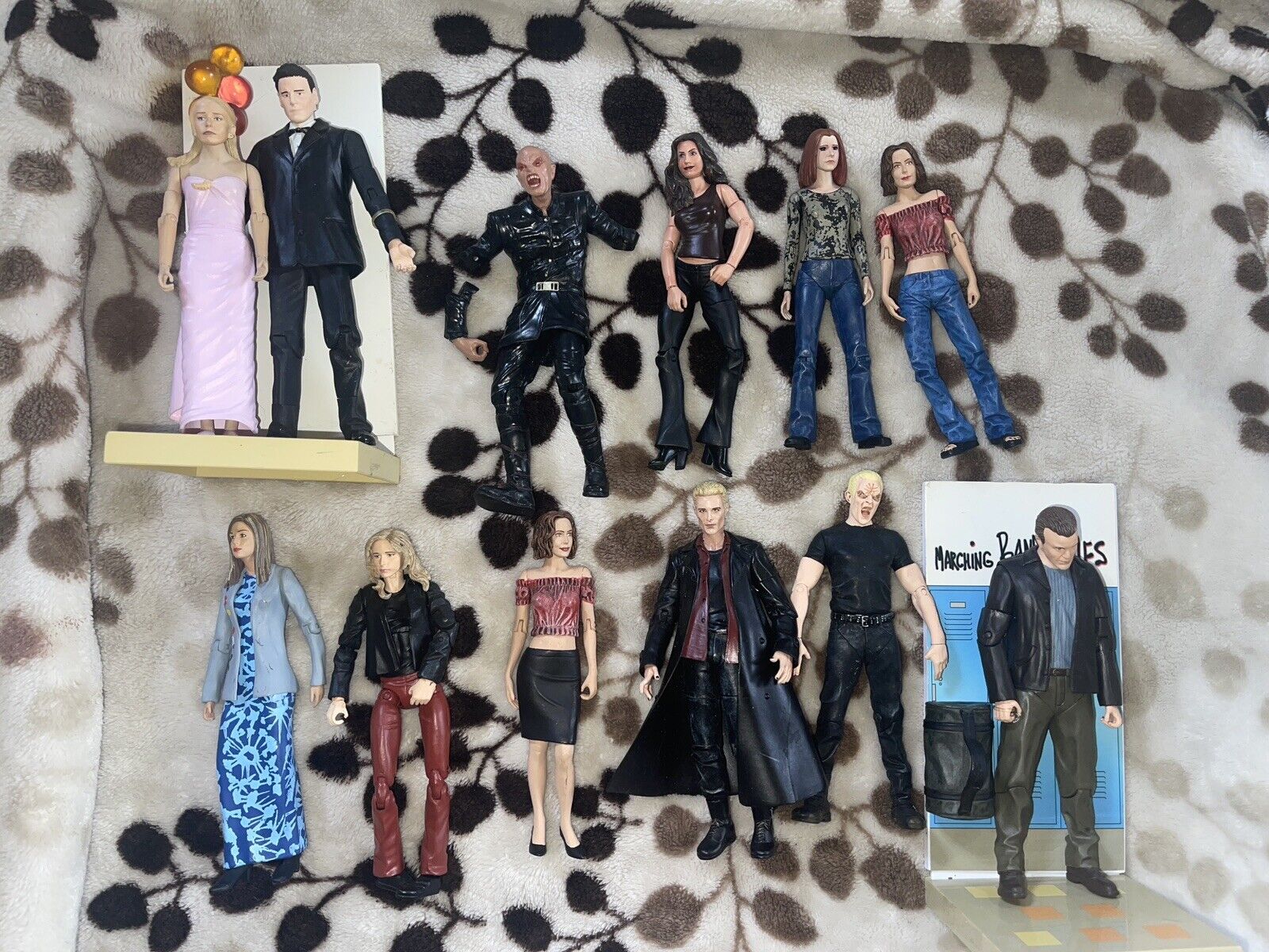 Buffy The Vampire Slayer Action Figure Lot Of 12