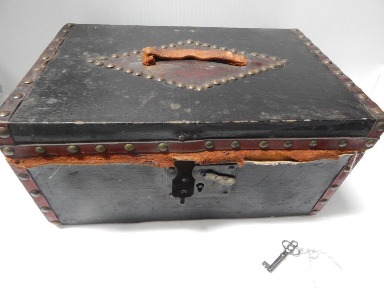 MID 1800s ANTIQUE PRIMITIVE STAGECOACH / DOCUMENT BOX LEATHER COVERED + STUDDED