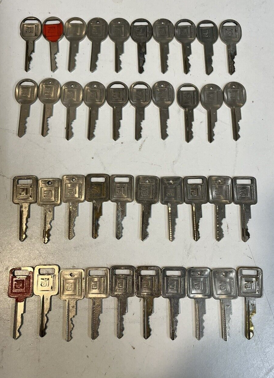 Vintage GM Key Lot Qty 40-20 ignition 20 Door Decor Some W/ Code Chevy Buick Old