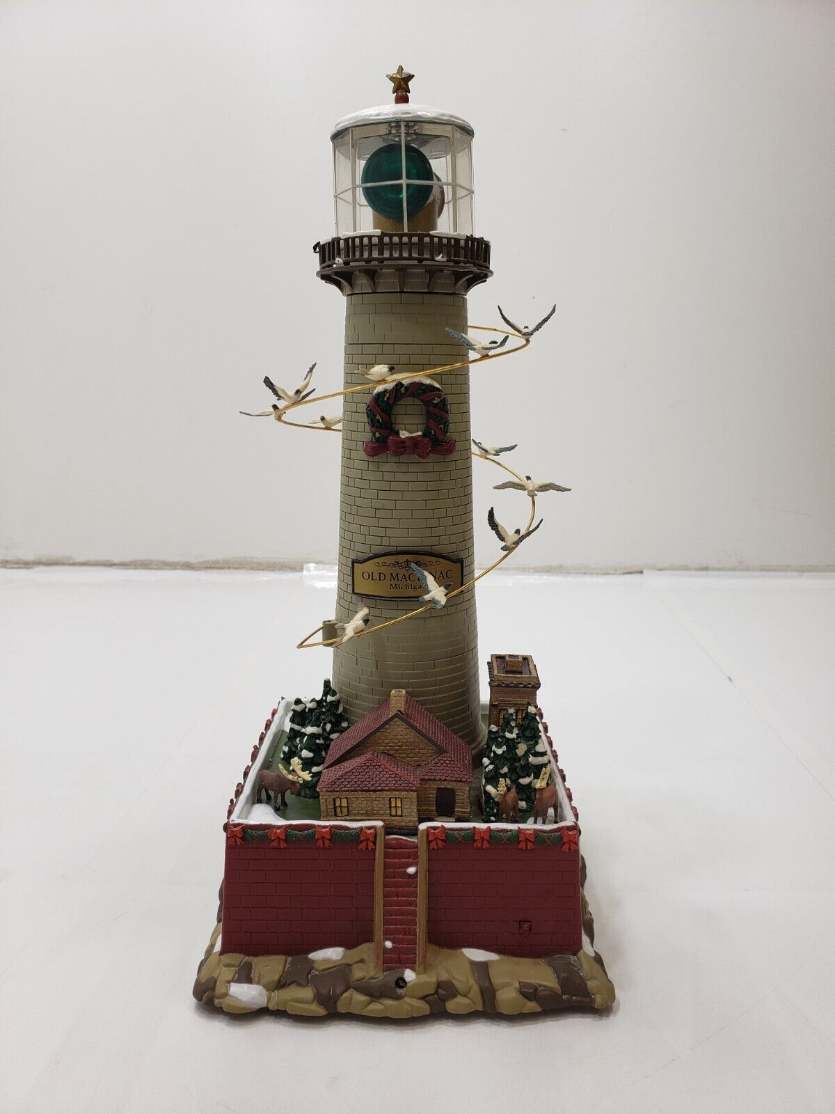 Mr Christmas Holiday Lighthouse Old Mackinac Michigan - Animated & Sounds 14”