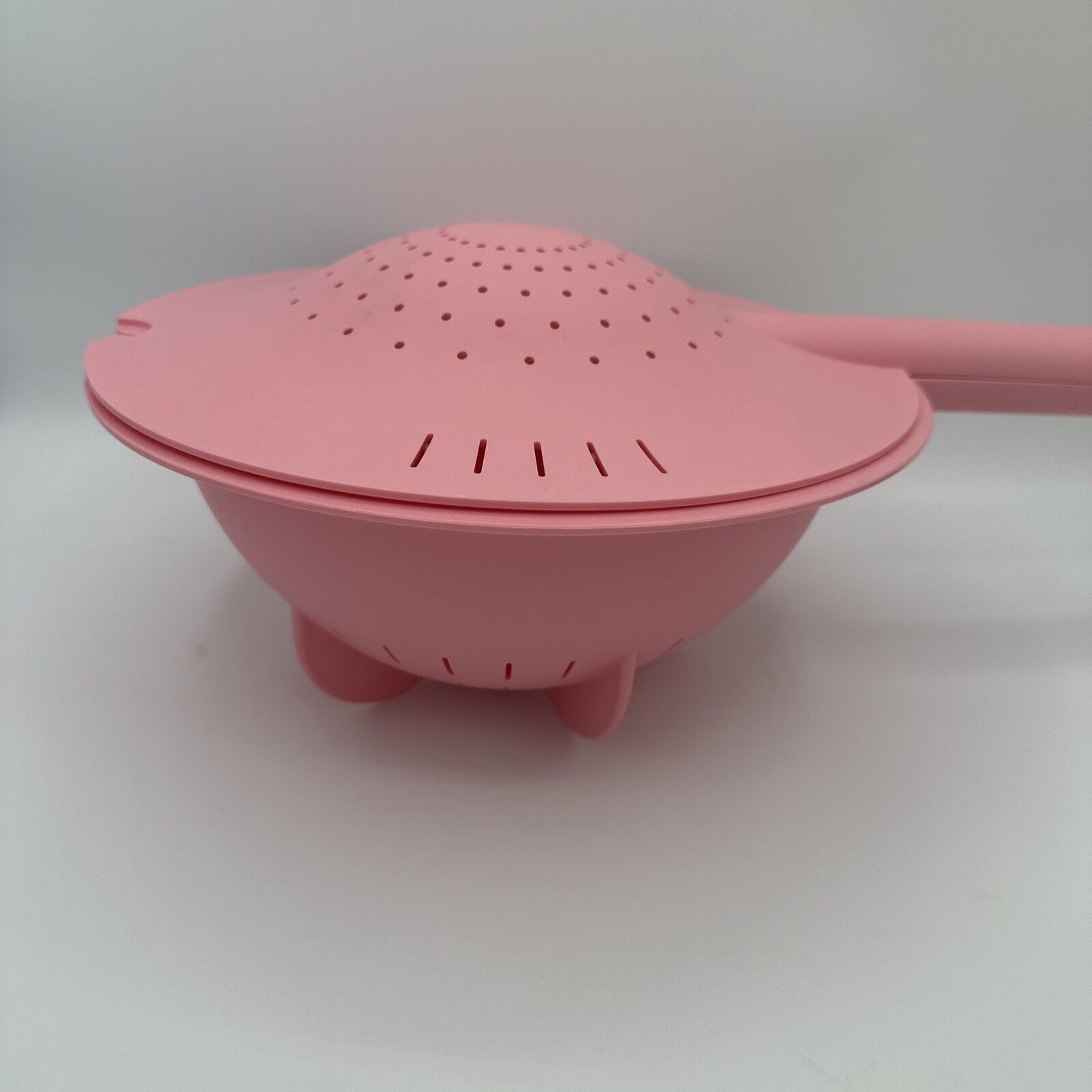 Tupperware Multi Colander Strainer with Handle Pearl Pink New