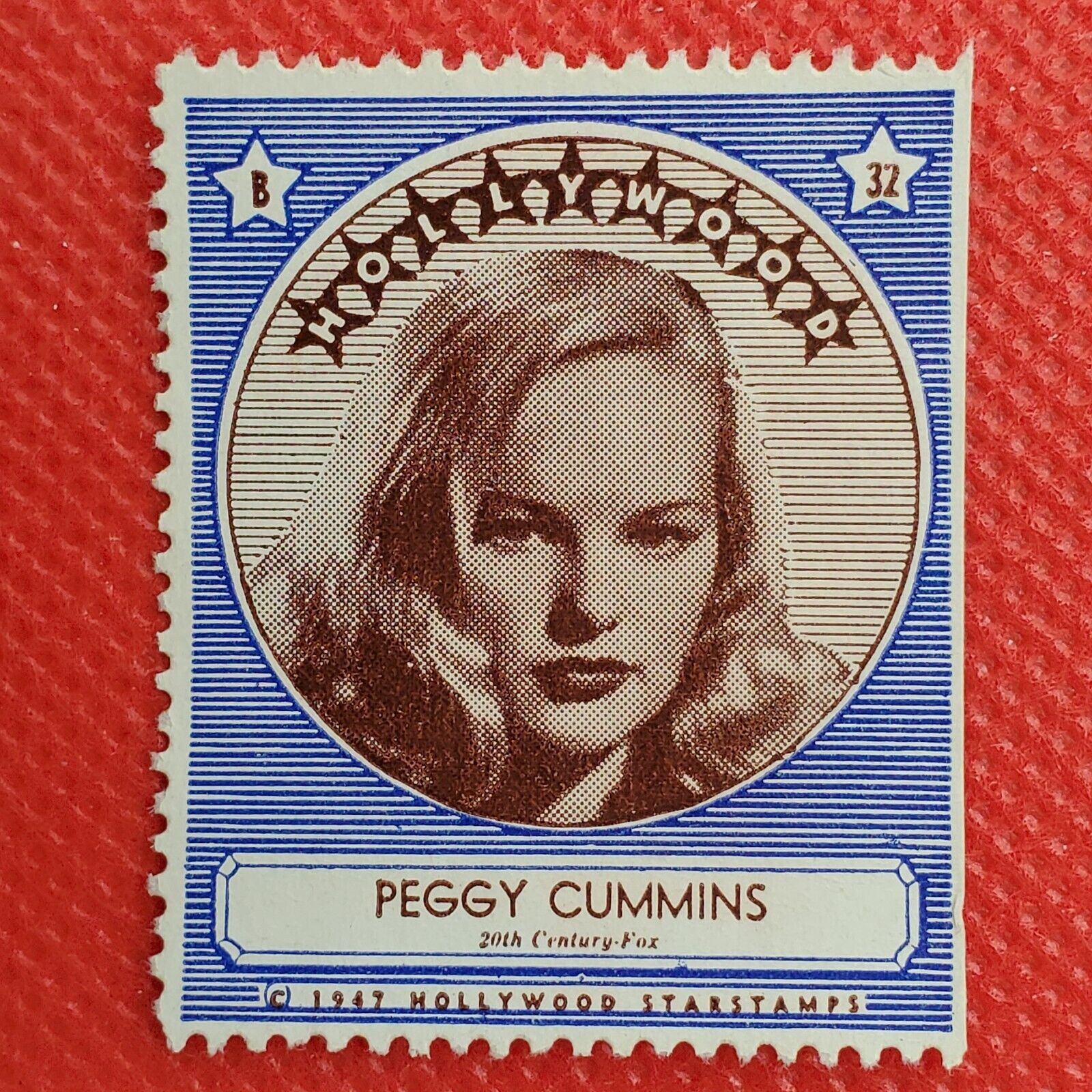 Peggy Cummins 1947 Hollywood Screen Movie Stars Stamp Trading Card
