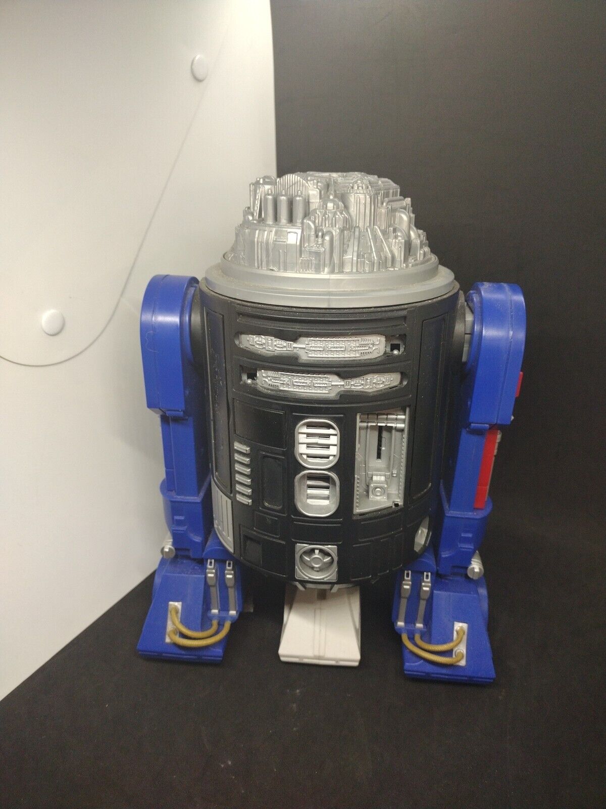 Disney Star Wars Galaxys Edge Droid Depot Custom R Unit R2 Body Blue