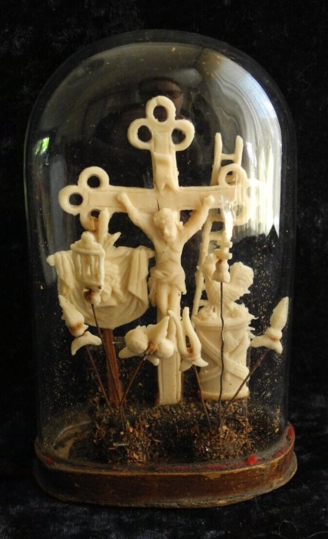 ANTIQUE 18TH / 19TH CENTURY MONASTERY WORK, GLASS COVER BREAD DOUGH CRUCIFIXION