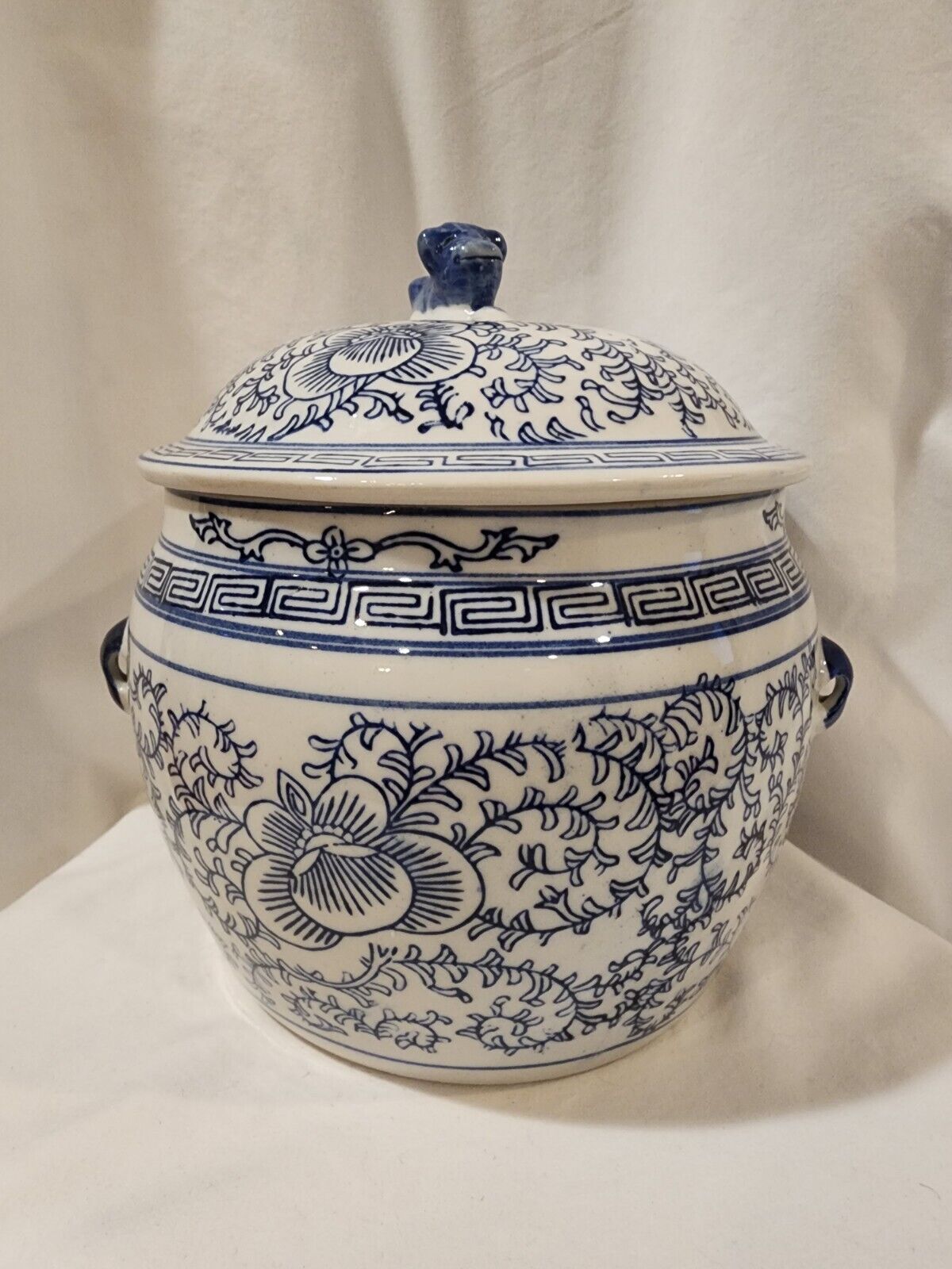 Vtg Floral Blue & White Chinoiserie Porcelain Rice Jar /Ginger Jar with Lid 