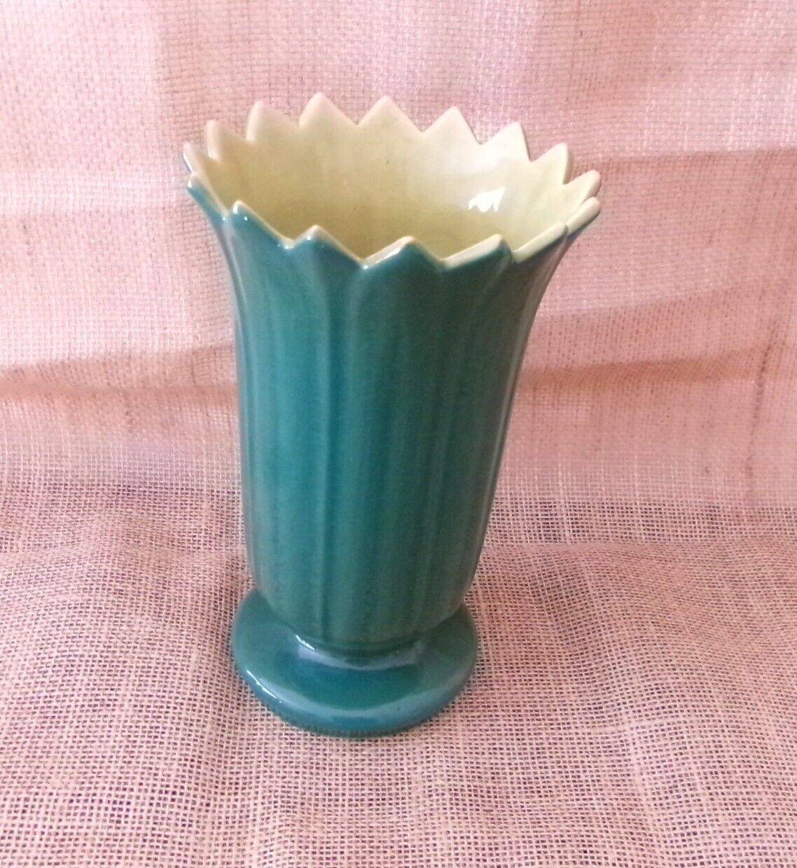Vintage MCM 50\'s ROSEVILLE Pottery MAYFAIR Line Saw Tooth GREEN 1003-8\