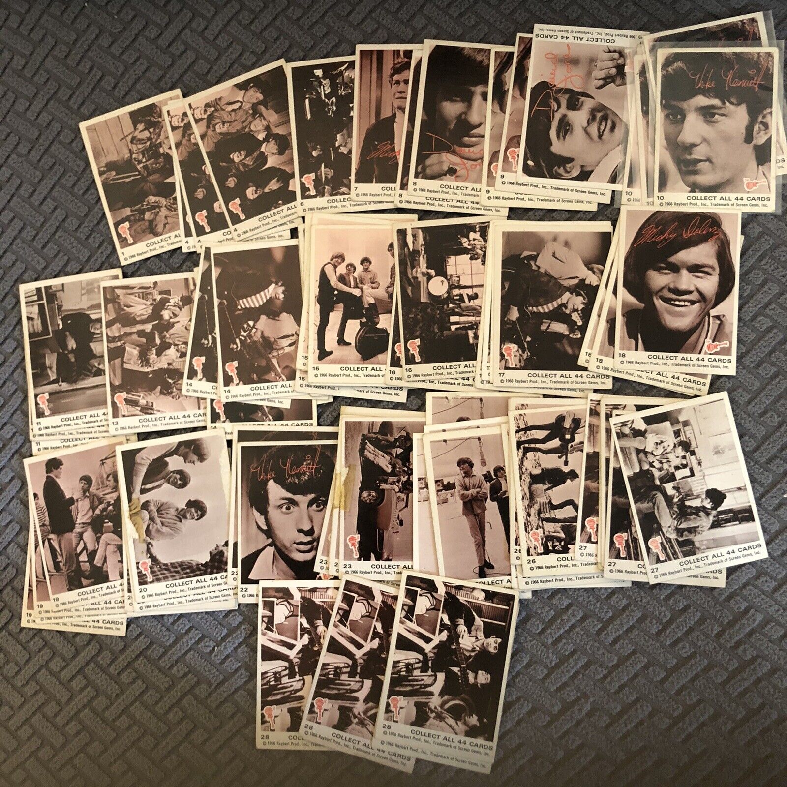 1966-67 Donruss Raybert Production  Inc The Monkeys Trading Cards Lot Of 170