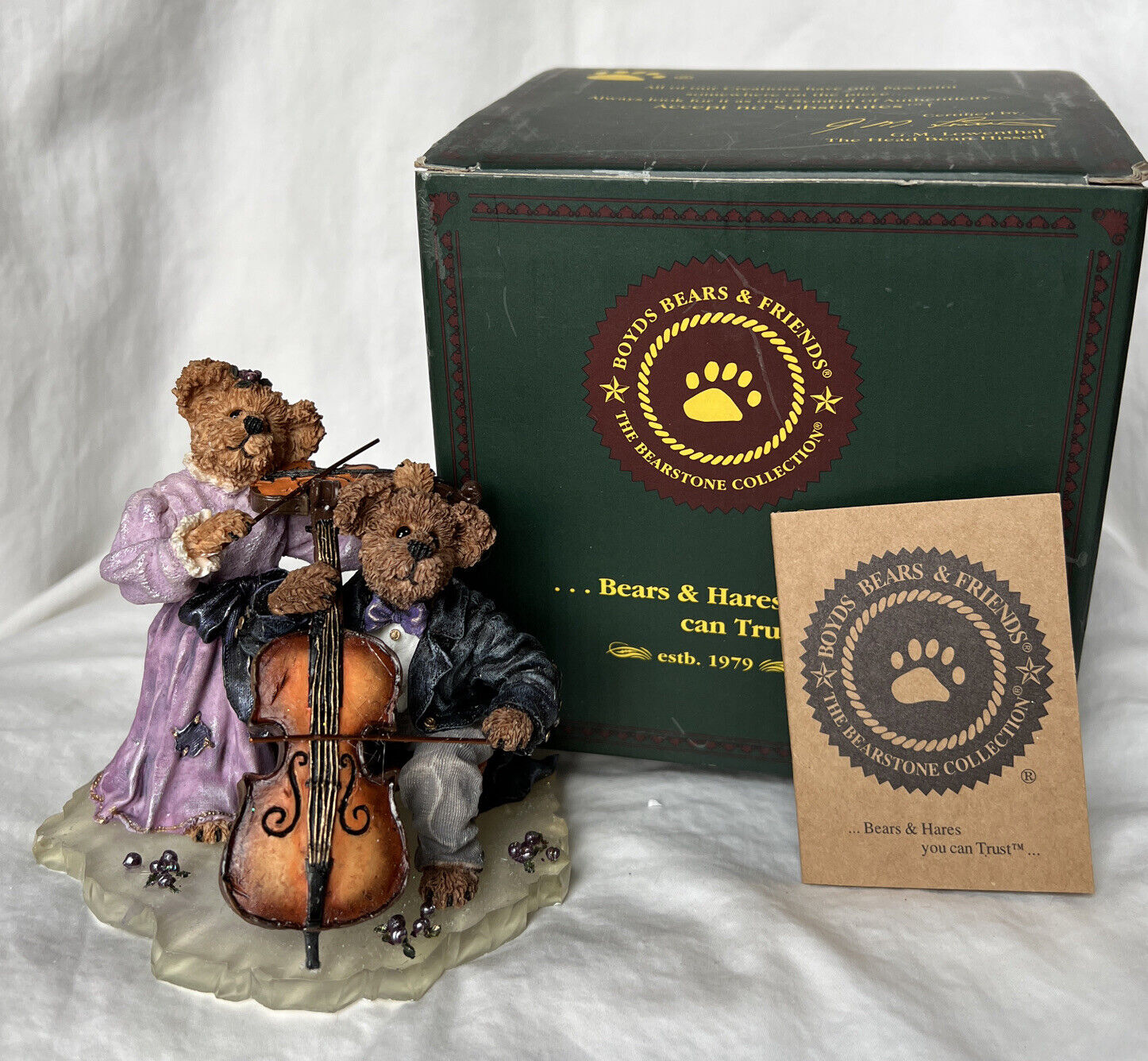 Pre Owned  Boyds Bears Bearstones #228366 Amanda and Michael...String Section