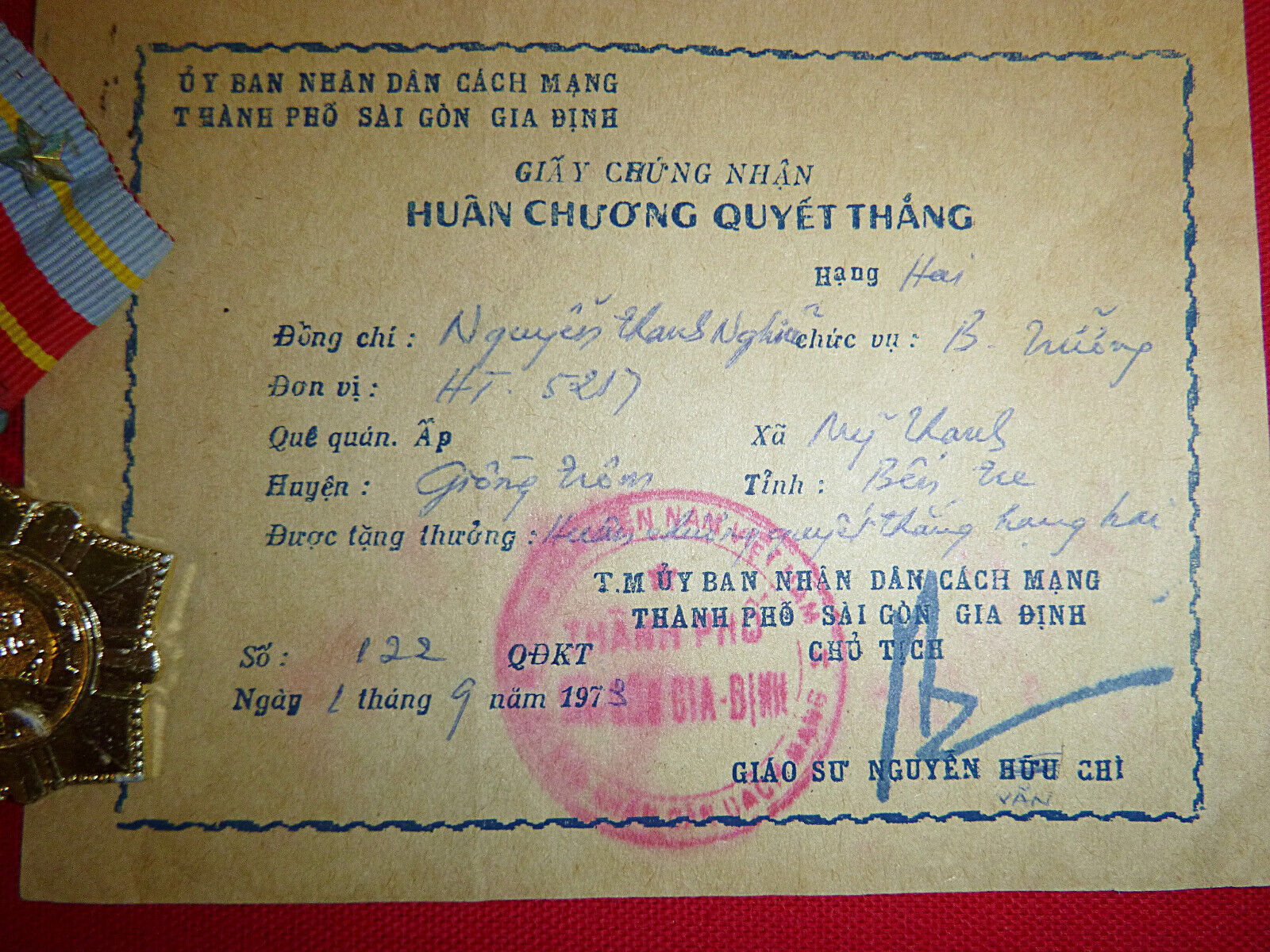 Rare - 1973 NLF Citation Signed by Nguyen Van Chi with Medal - Vietnam War, C149