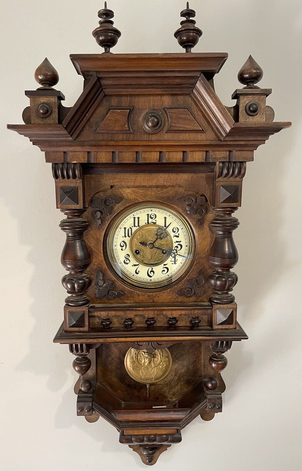 Antique Large Gustav Becker Harter Gong Free Swinger Wall Clock w/Key, 39