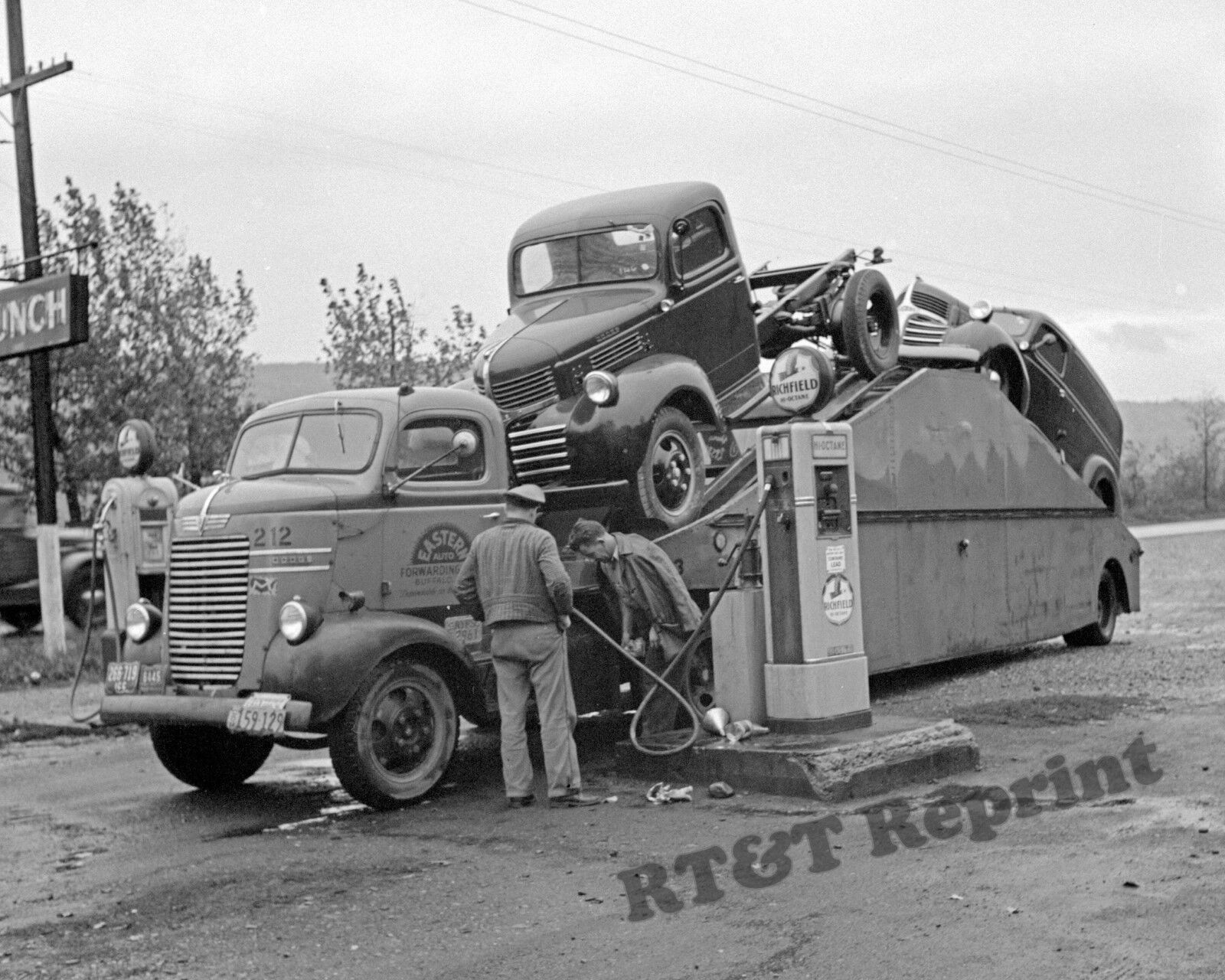 Photograph of a Buffalo Eastern Auto Transport Car Carrier  Year 1941  8x10