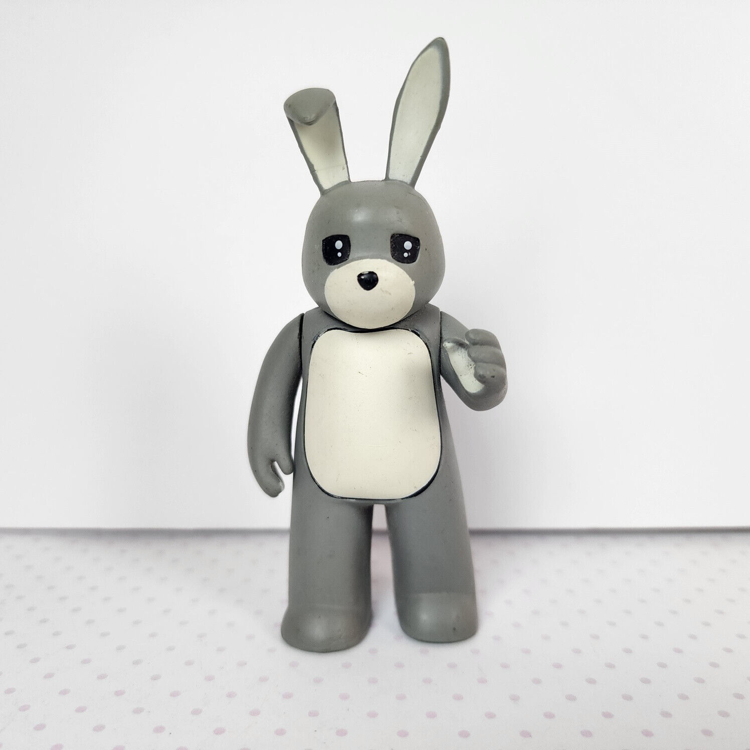Kid Robot - StrangeCo Mugs Bunny Rabbit Vinyl Figure, 3.5\