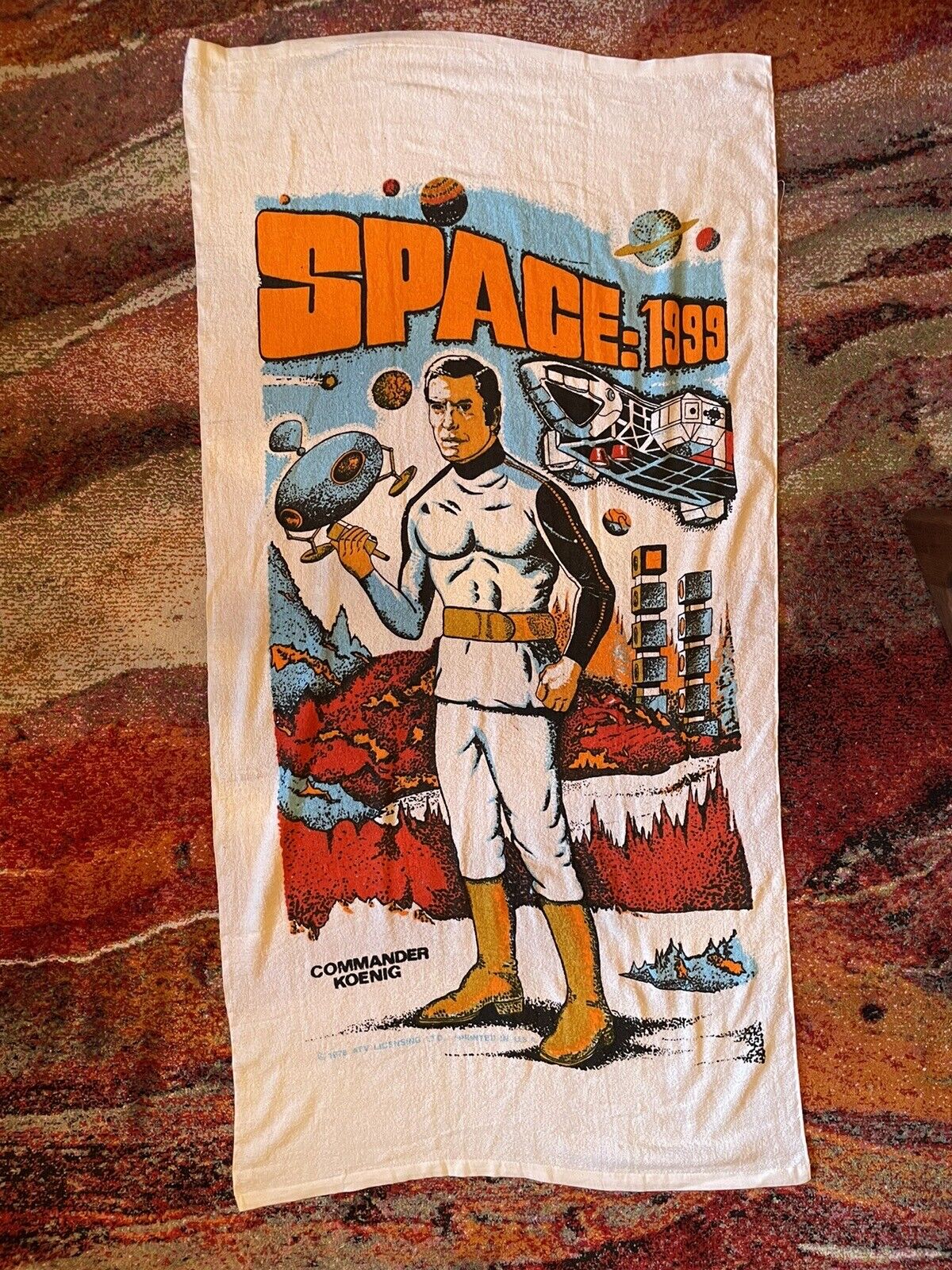 1976 Vintage Space 1999 Commander Koenig Beach Towel Martin Landau RARE