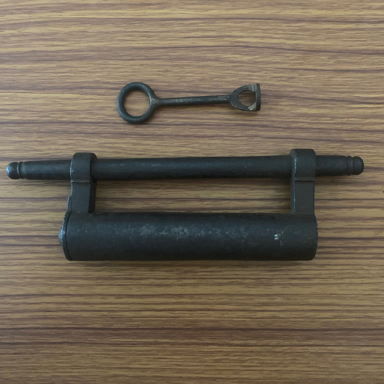 18th C Iron padlock or lock w/ SCREW TYPE original key, decorative shape.