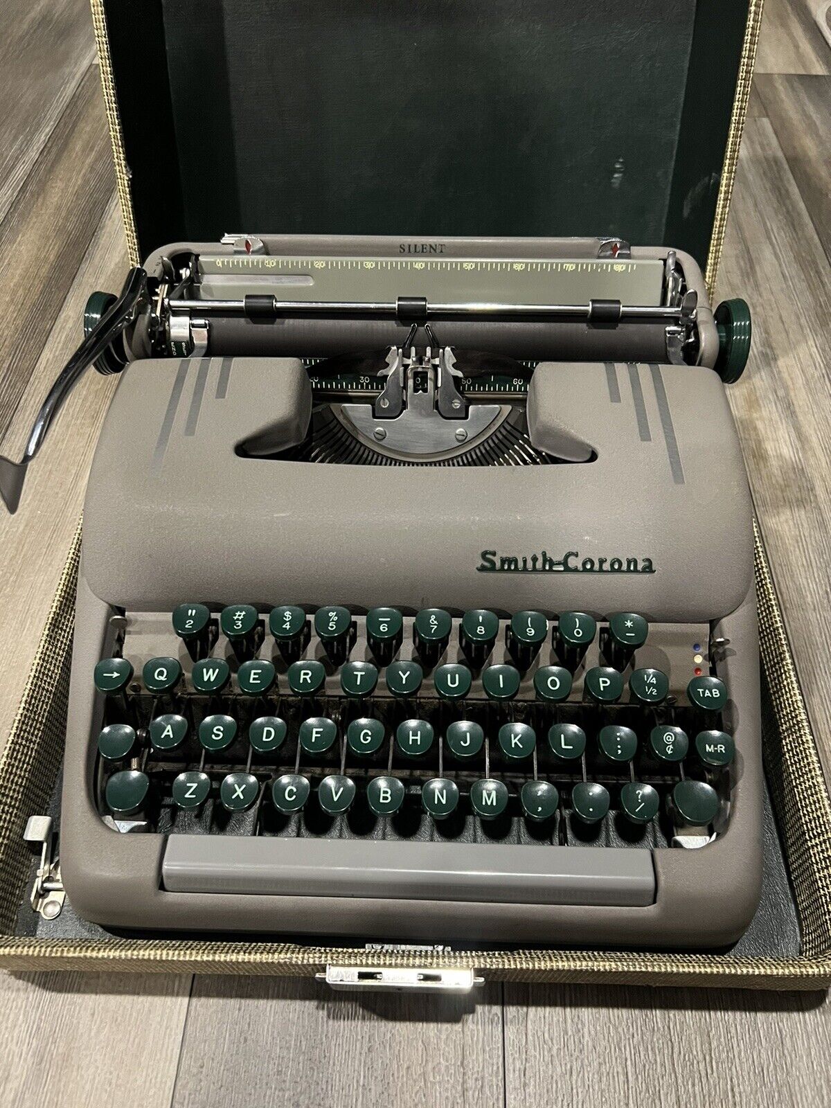 VTG 50s Smith Corona Silent Portable Green Keys Typewriter w/Case - Works